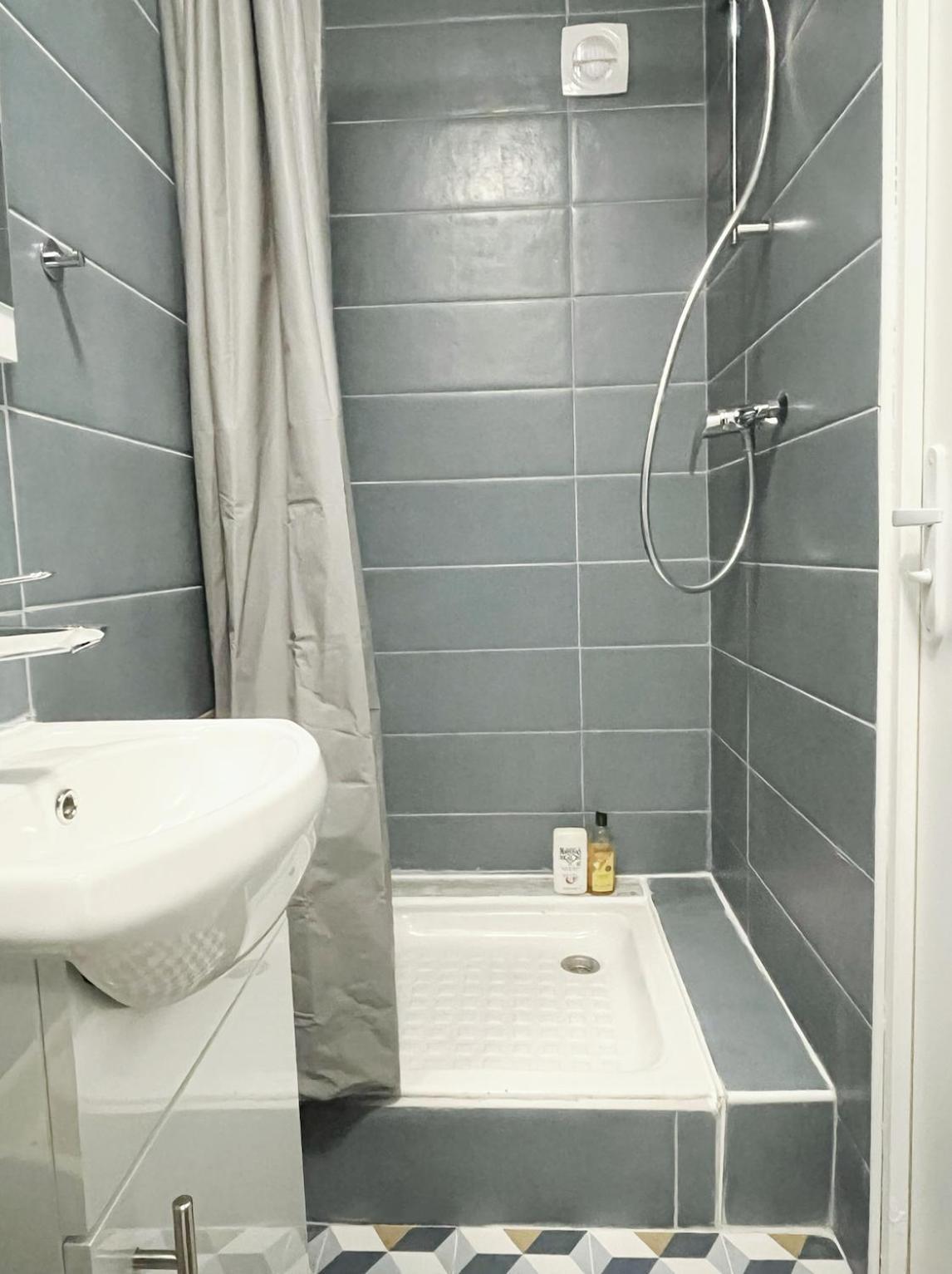 #1 Petit Studio Pres Du Metro L9 Bagnolet Ngoại thất bức ảnh